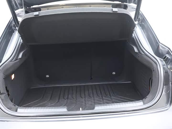 Фото 8 - Changan UNI-V Hybrid