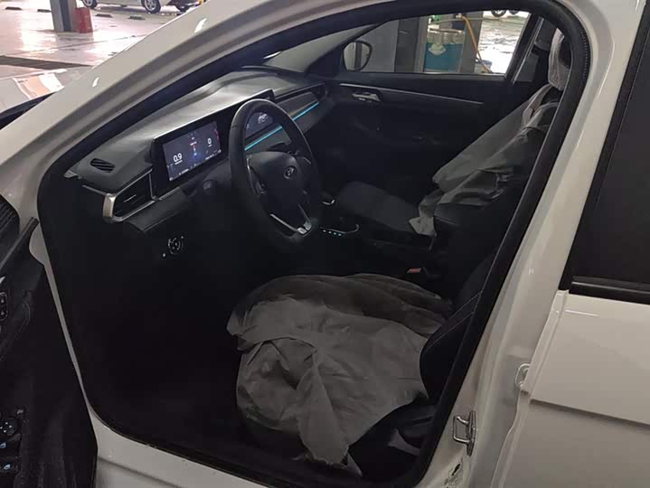 Фото 9 - Ford Escort