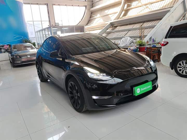 Фото 4 - Tesla Model Y