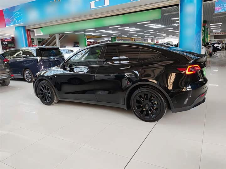 Фото 5 - Tesla Model Y