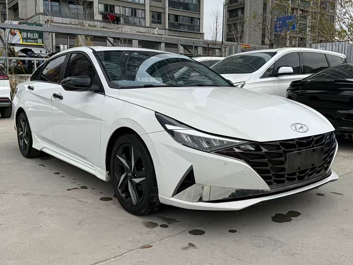 Фото 3 - Hyundai Elantra N line