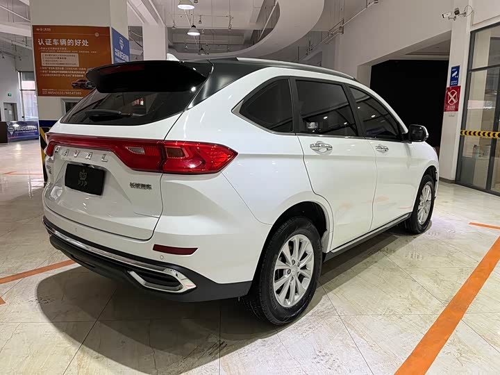 Фото 4 - Haval M6