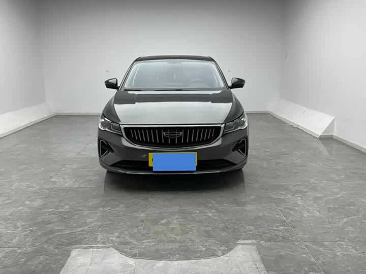 Фото 2 - Geely Emgrand