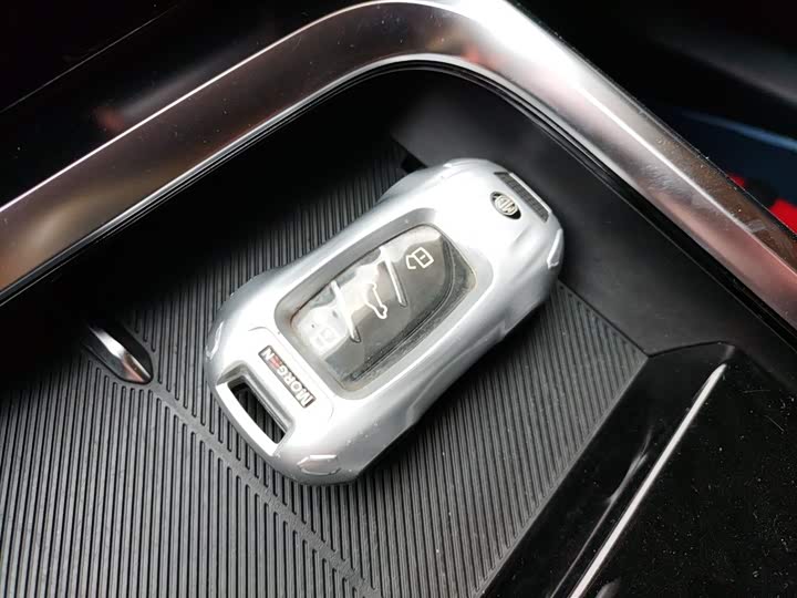 Фото 9 - MG Motor 5 Scorpio