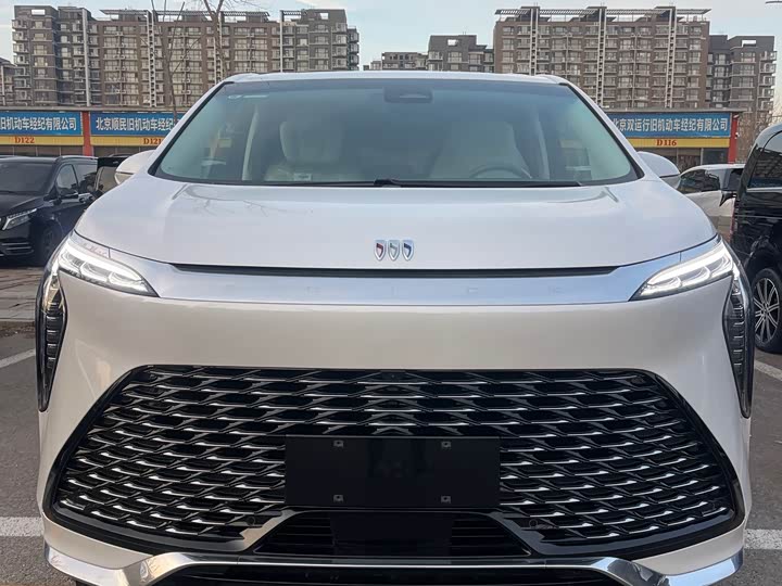 Фото 2 - Buick GL8 Century