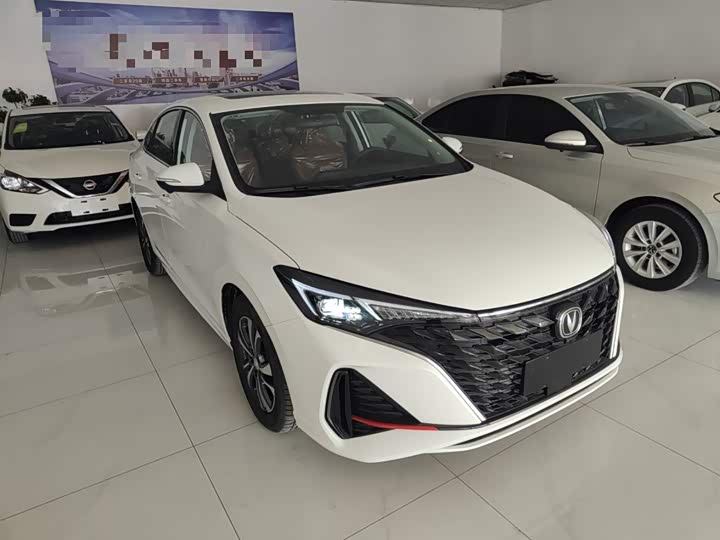 Фото 4 - Changan Eado Plus