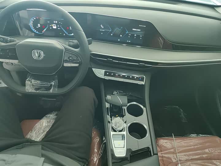 Фото 9 - Changan Eado Plus