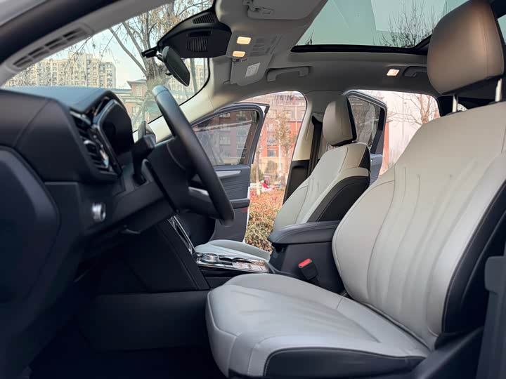 Фото 4 - Ford Escape