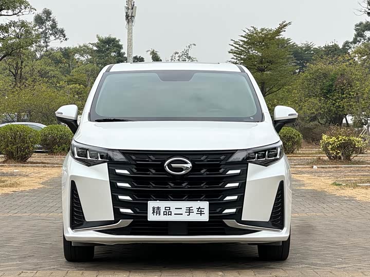 Фото 2 - GAC Trumpchi M6