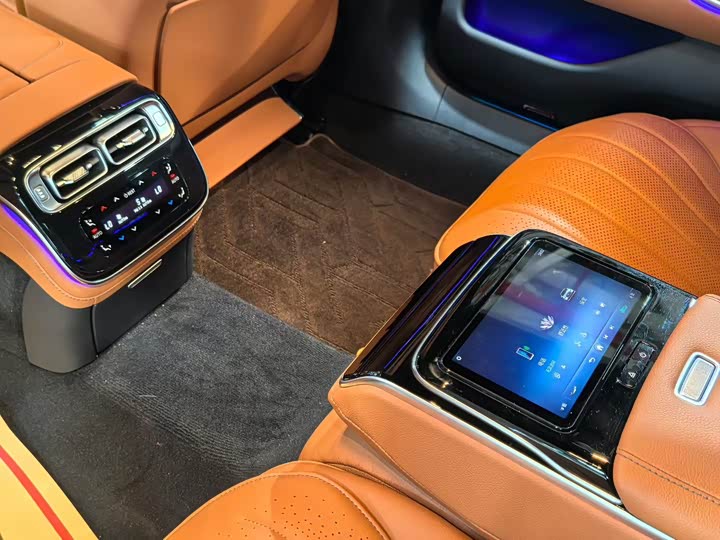 Фото 7 - Mercedes-Benz S-Class