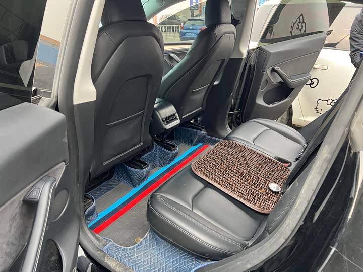 Фото 4 - Tesla Model Y