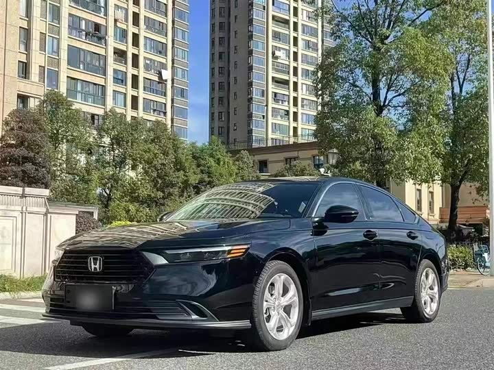 Фото 2 - Honda Accord