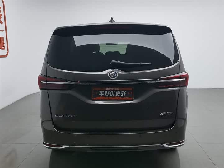 Фото 4 - Buick GL8 ES