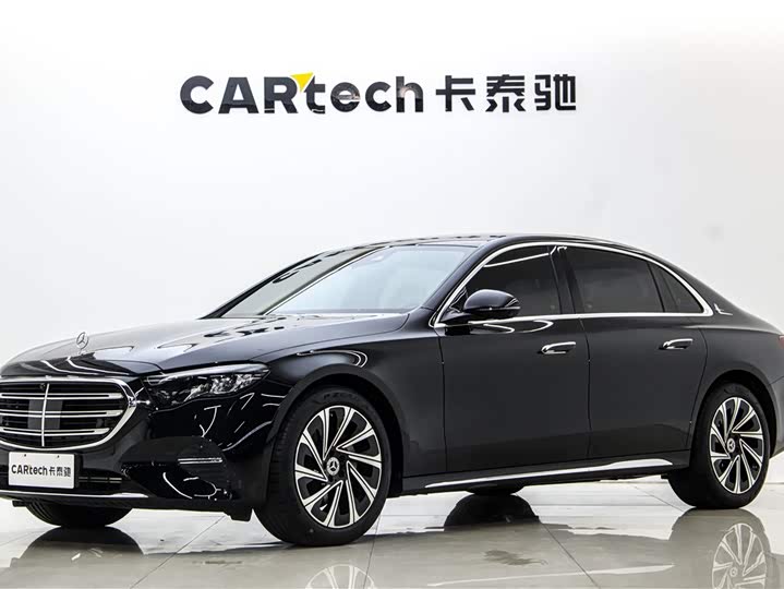 Фото 1 - Mercedes-Benz E-Class