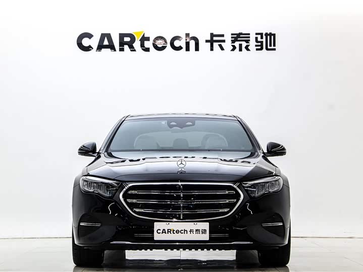 Фото 2 - Mercedes-Benz E-Class