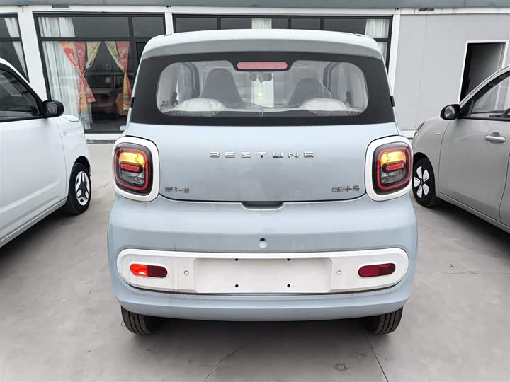 Фото 6 - Bestune Pony