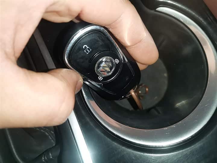 Фото 9 - Buick Envision Plus