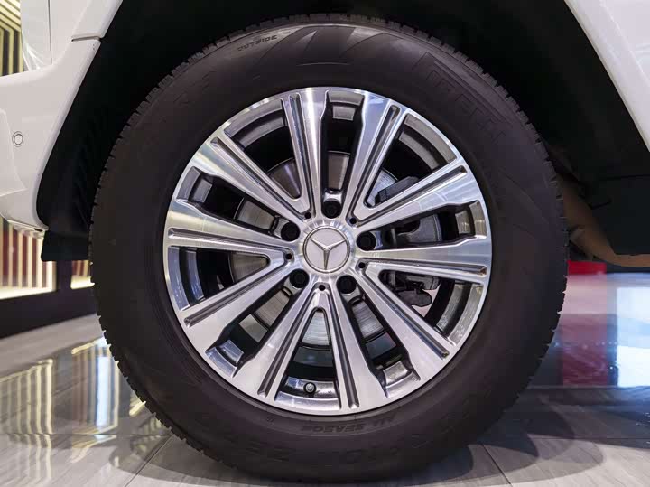 Фото 9 - Mercedes-Benz G-Class