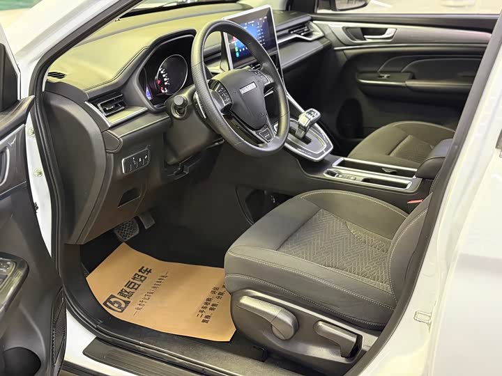 Фото 4 - Haval M6