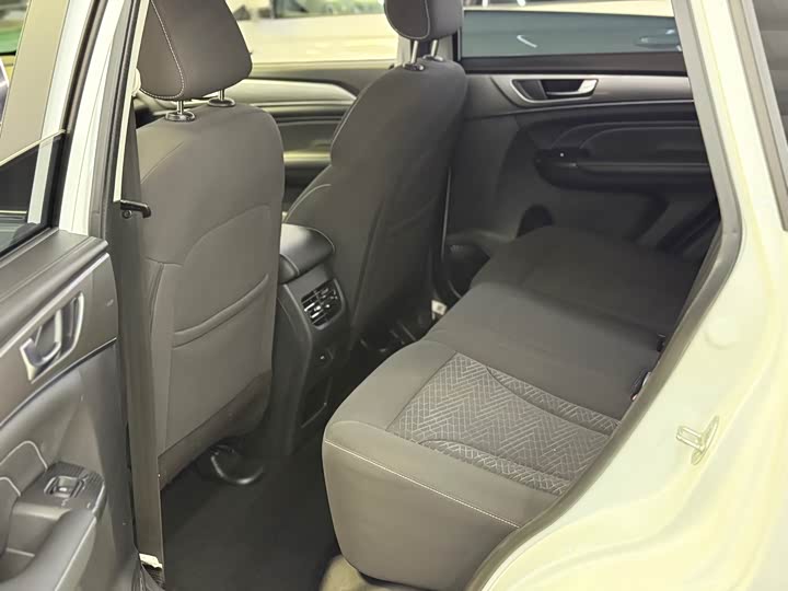 Фото 6 - Haval M6