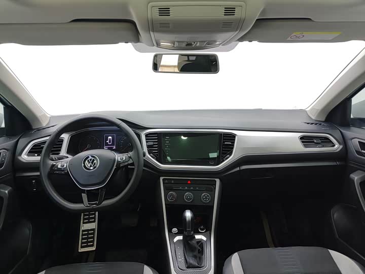 Фото 9 - Volkswagen T-Roc