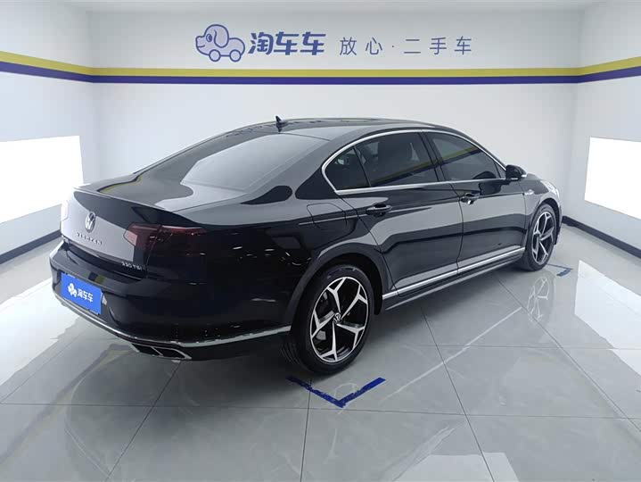 Фото 3 - Volkswagen Magotan