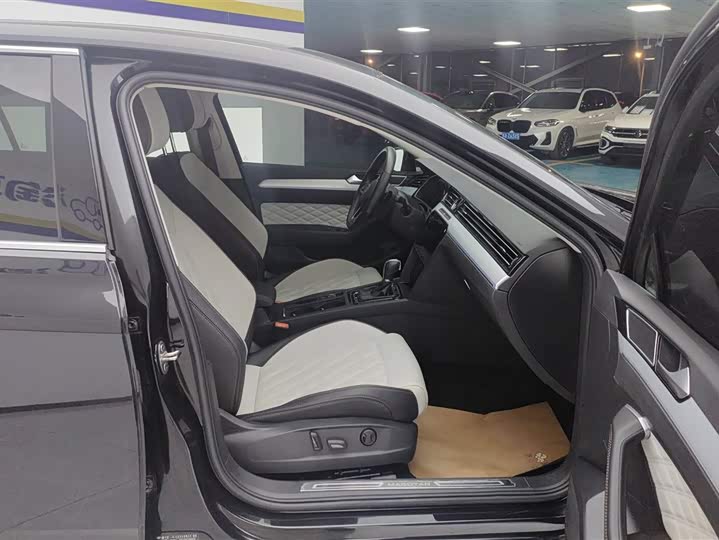 Фото 8 - Volkswagen Magotan