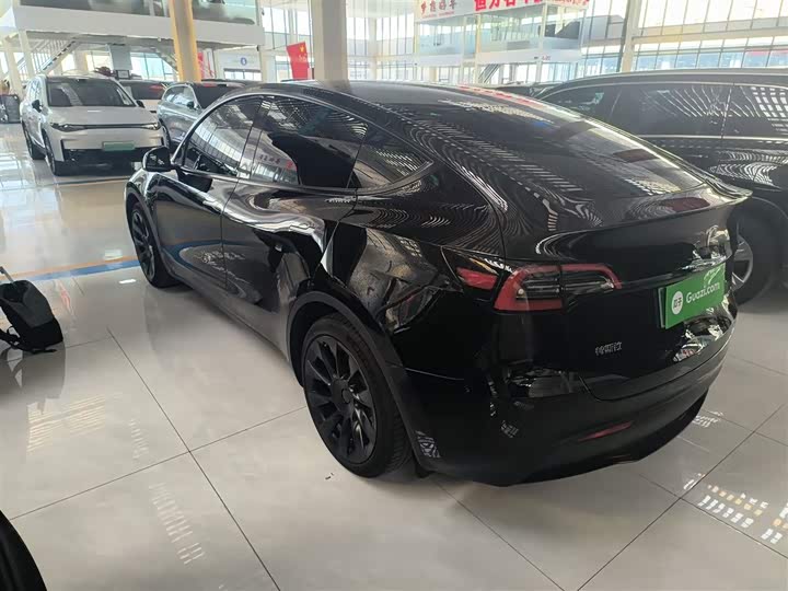 Фото 5 - Tesla Model Y