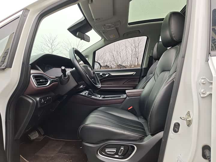 Фото 4 - GAC Trumpchi M6