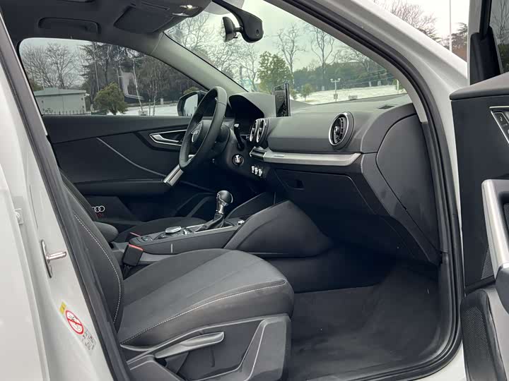 Фото 9 - Audi Q2L