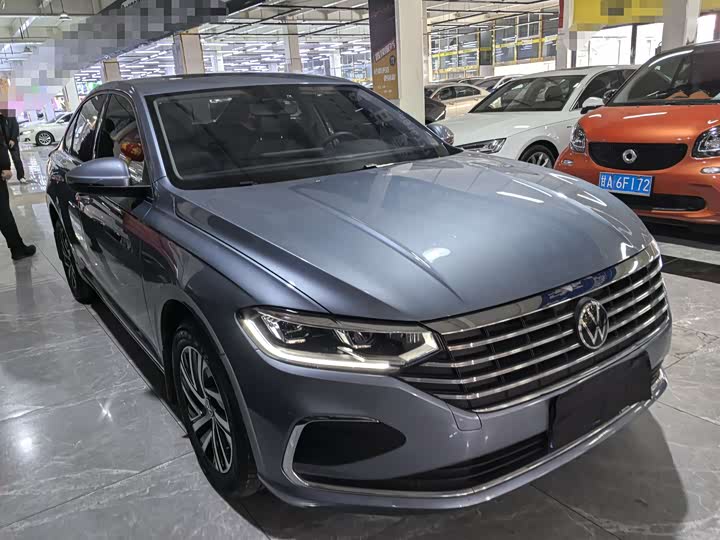 Фото 3 - Volkswagen Lavida