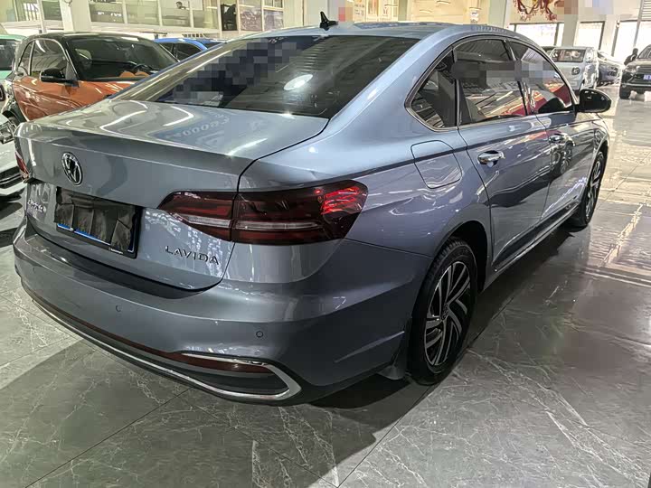 Фото 6 - Volkswagen Lavida