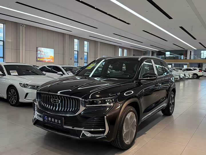 Фото 3 - Geely Monjaro