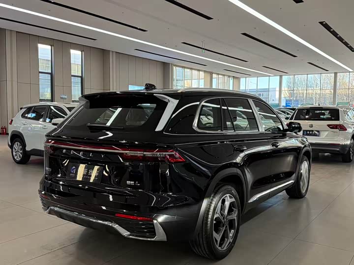 Фото 6 - Geely Monjaro