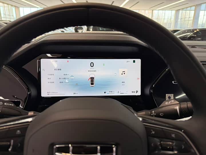 Фото 9 - Geely Monjaro