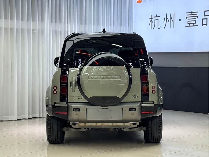 Фото 4 - Land Rover Defender