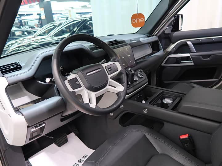 Фото 6 - Land Rover Defender