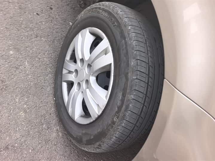 Фото 6 - Dongfeng Forthing Lingzhi M5