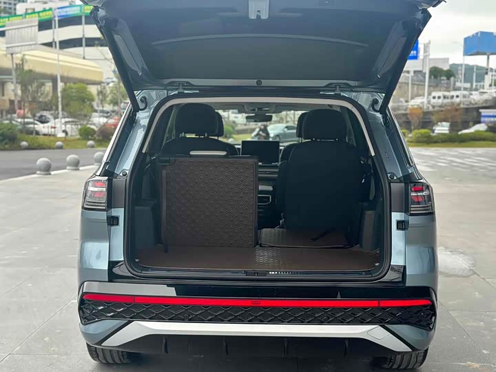 Фото 8 - Volkswagen Talagon