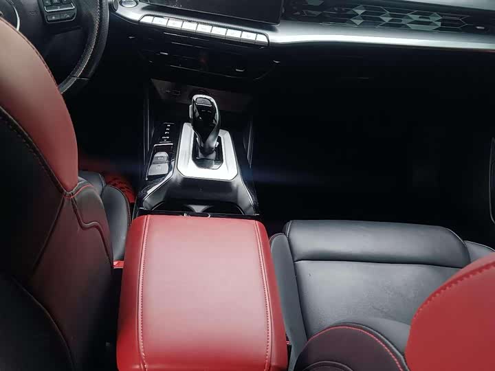 Фото 7 - MG Motor 5