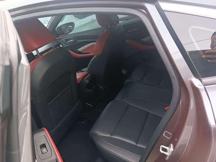 Фото 9 - MG Motor 5