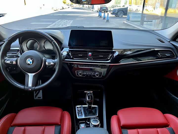 Фото 3 - BMW 1 Series