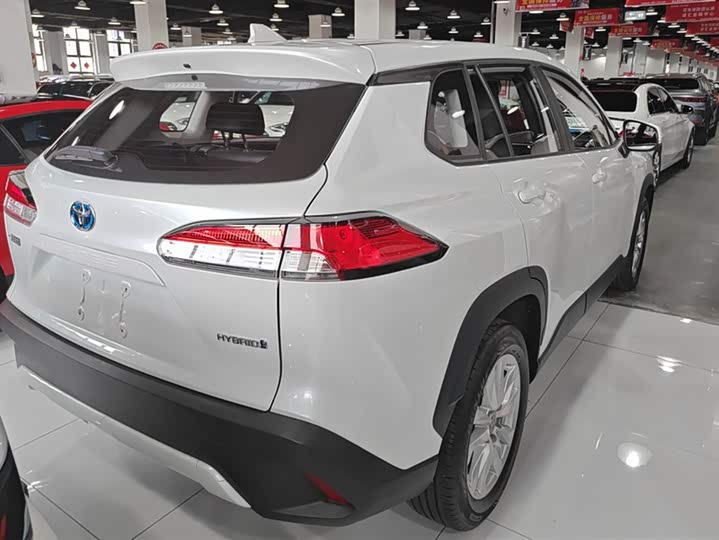 Фото 3 - Toyota Corolla Cross