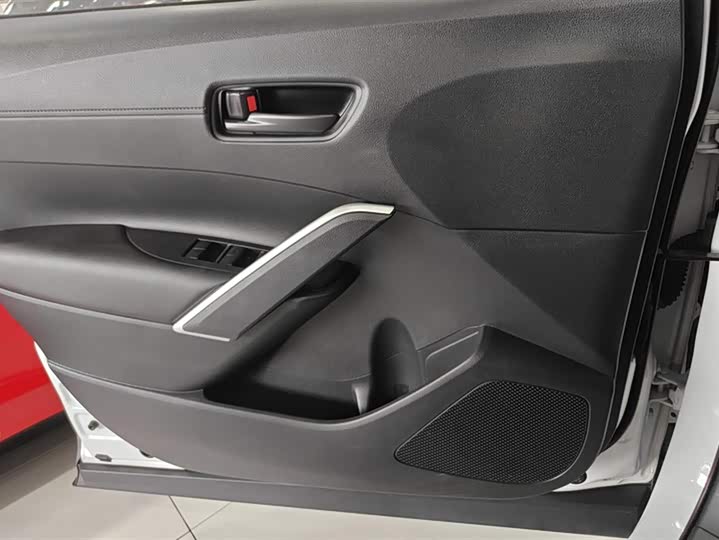 Фото 7 - Toyota Corolla Cross