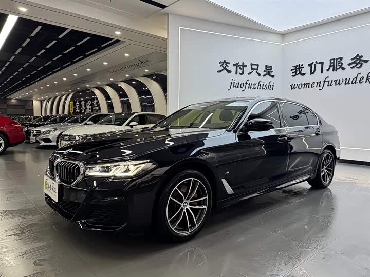 Фото 1 - BMW 5 Series