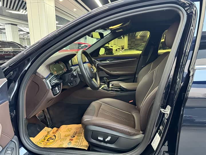 Фото 7 - BMW 5 Series