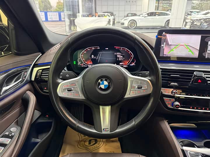 Фото 9 - BMW 5 Series