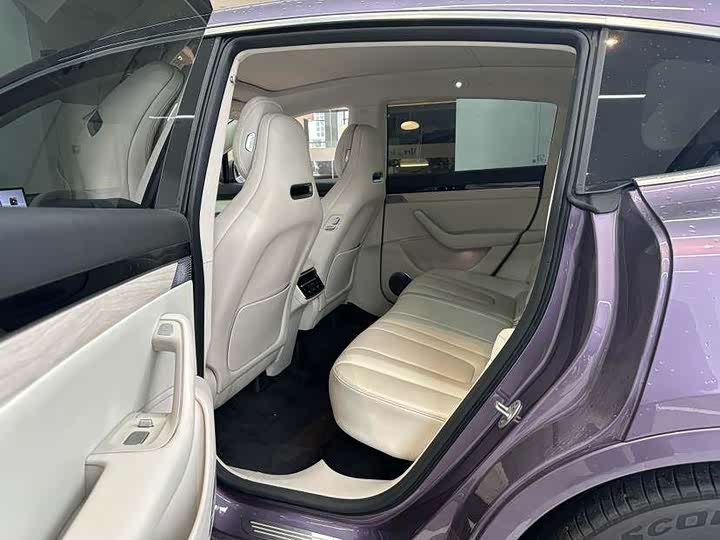 Фото 4 - Luxeed R7