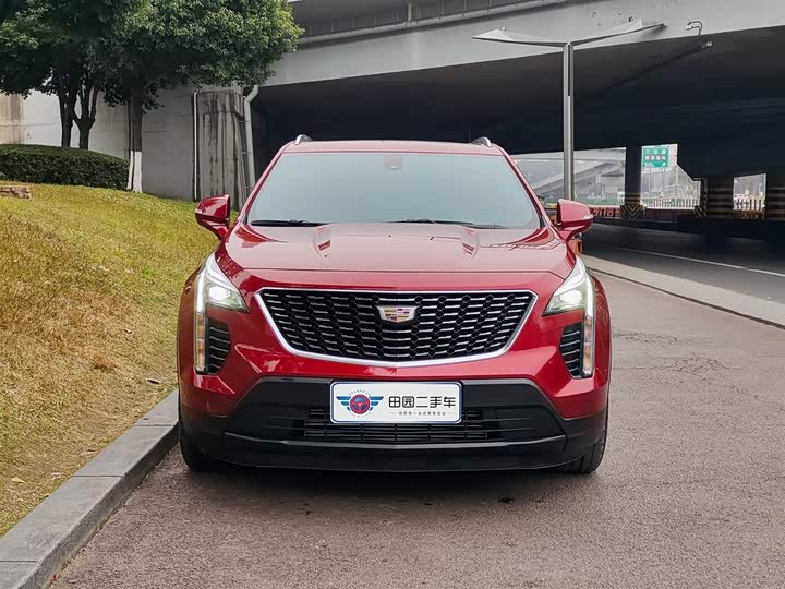 Фото 2 - Cadillac XT4