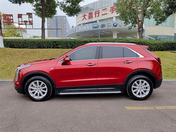 Фото 3 - Cadillac XT4